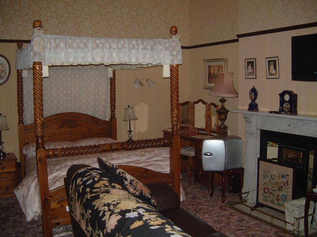 Manor House B And B Larne Exterior photo